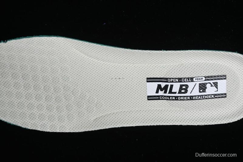 MLB Chunky Classic Base Height Increasing Platform Sneakers - 3ASXCCB4N50IVS