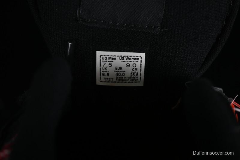 Vans Classics Knu Skool Retro Sneakers with Enlarged Toe and Thickened Trim - VN0009QC3N6