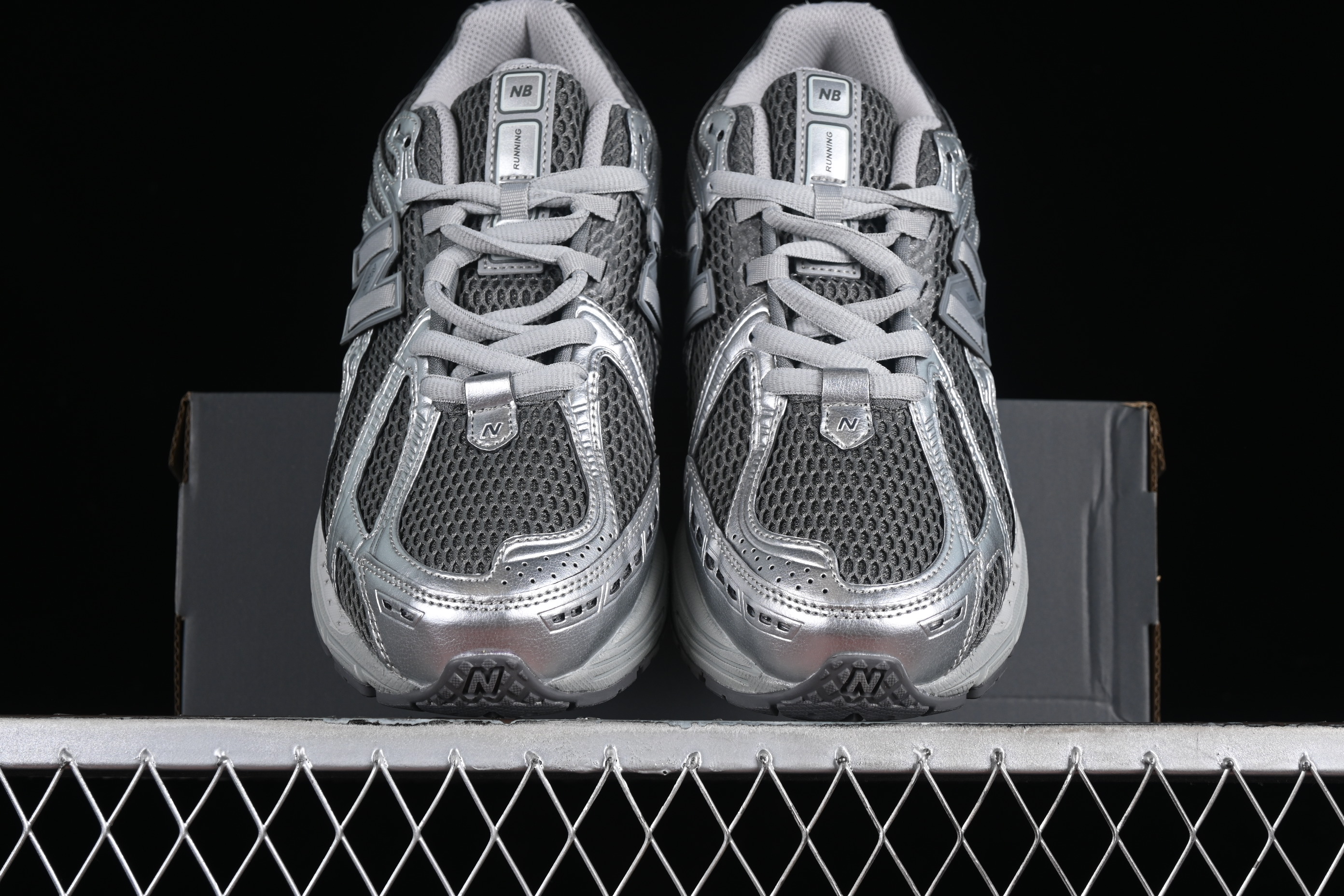 New Balance 1906 Series Retro Dad Style Casual Running Shoes - M1906REH