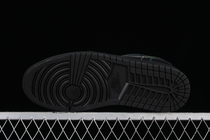 Nike Air Jordan 1 Low AJ1 Black Green Low Top Lifestyle Basketball Shoes - 338145-003
