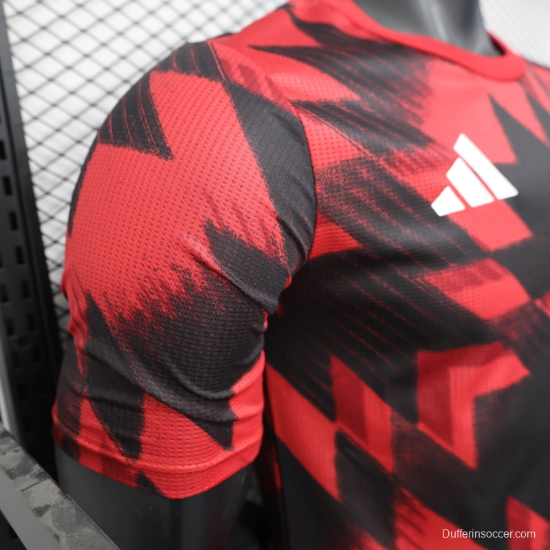 25/26 Player Version Manchester United Red Geometric Pattern Pre-Match Training Jersey