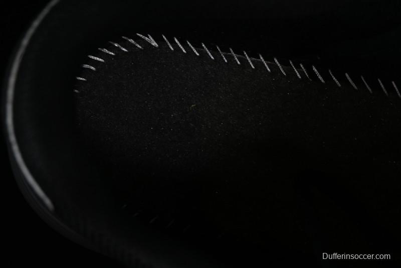 Dior B30 Sneakers with Reflective CD30 Logo and Lightweight Rubber Sole - CD30