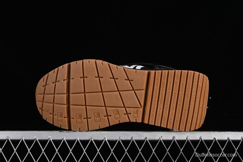 New York Yankees MLB Chunky Runner Lace Lightweight Casual Sneakers - 3ASHCRR3N50BKS