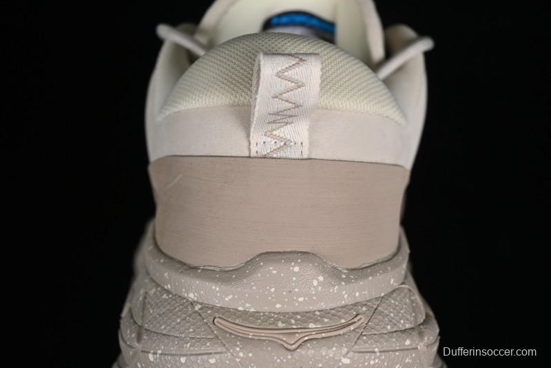 HOKA ONE ONE Tor Summit Low-Top Running Shoes with Geometric Cushioning for Stability and Comfort - 1147952 OLK