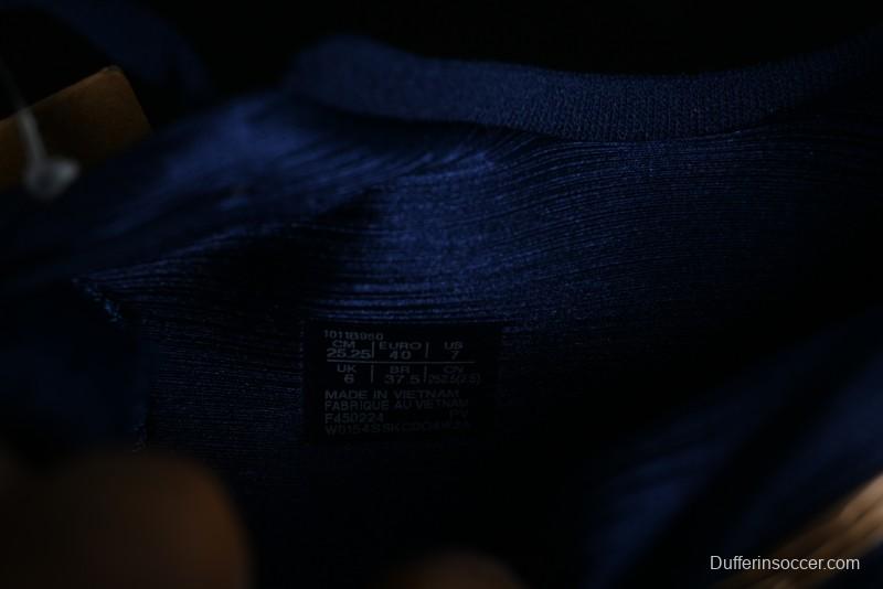 Asics Gel-Kayano 31 Running Shoes with Enhanced Cushioning and Breathable Design - 1011B950-400