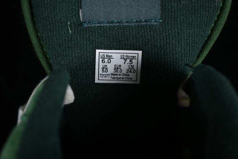 Vans Classics Knu Skool Retro Sneakers with Enlarged Toe and Thickened Tongue - VN0009QCLC2