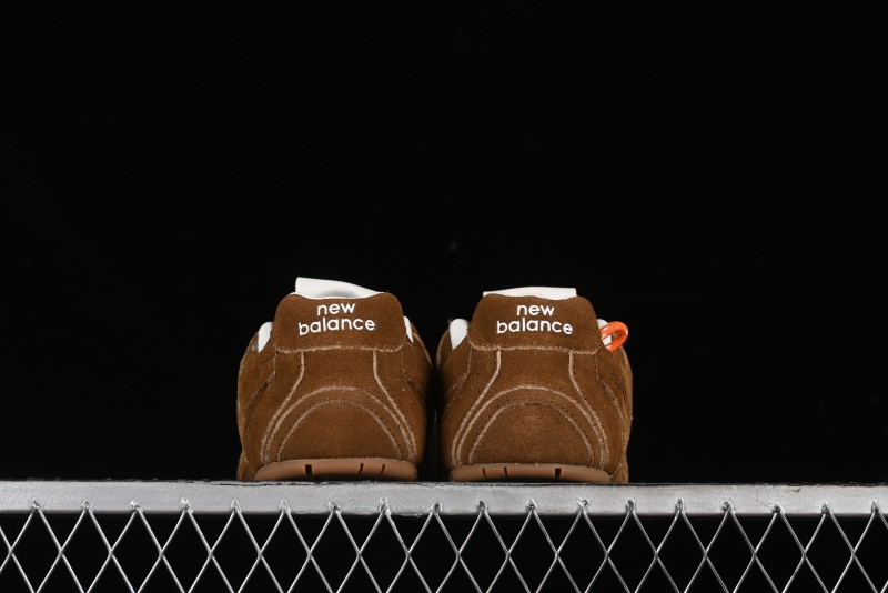 Miu Miu x New Balance 530 Low-Top Retro Running Shoes with Deconstructed Design - 38165
