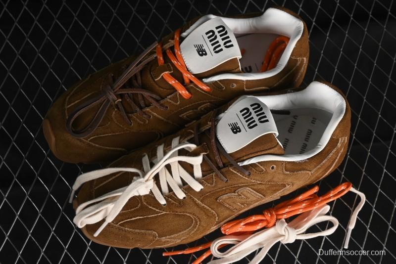 Miu Miu x New Balance 530 Low-Top Retro Running Shoes with Deconstructed Design - 38165