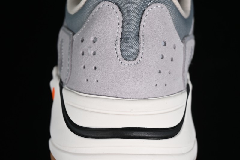 Adidas Yeezy Boost 700 Magnet Reflective Running Shoes - FV9922
