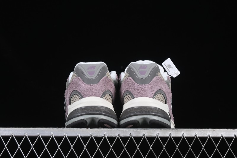 New Balance 2010 Series Retro Casual Running Shoes - M2010REF