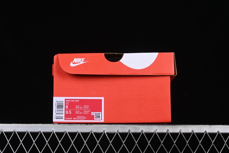 Nike Runtekk V2K Retro Low-Top Running Shoes with Cushlon Midsole and Anti-Slip Design - HJ4497-400