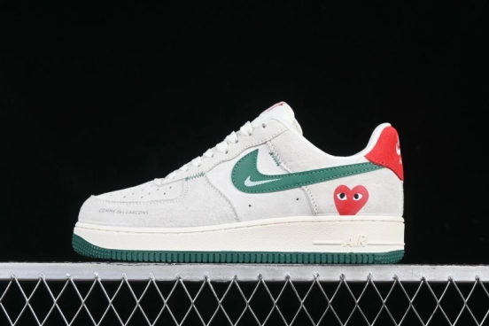 Nike Air Force 1 '07 Low CDG Play Collaboration Green Swoosh Low-Top Casual Sneakers - DF0188-033