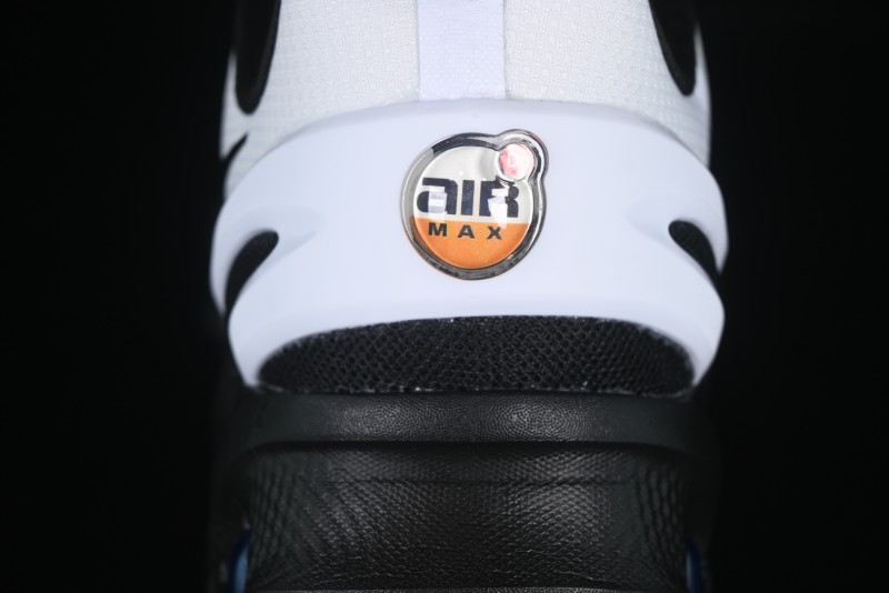 Nike Air Max Dn8 Running Shoes with Dynamic Air Cushion Technology - FQ7860-010