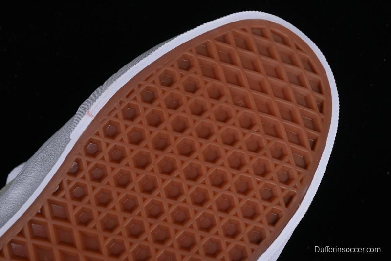 Vans Caldrone Chunky Retro Sneakers in White with Enhanced Cushioning - VN0007P9WHT