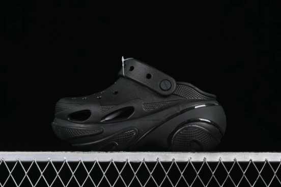 Crocs EVA Fashion Comfortable Clogs with Ventilation Holes - CSD4