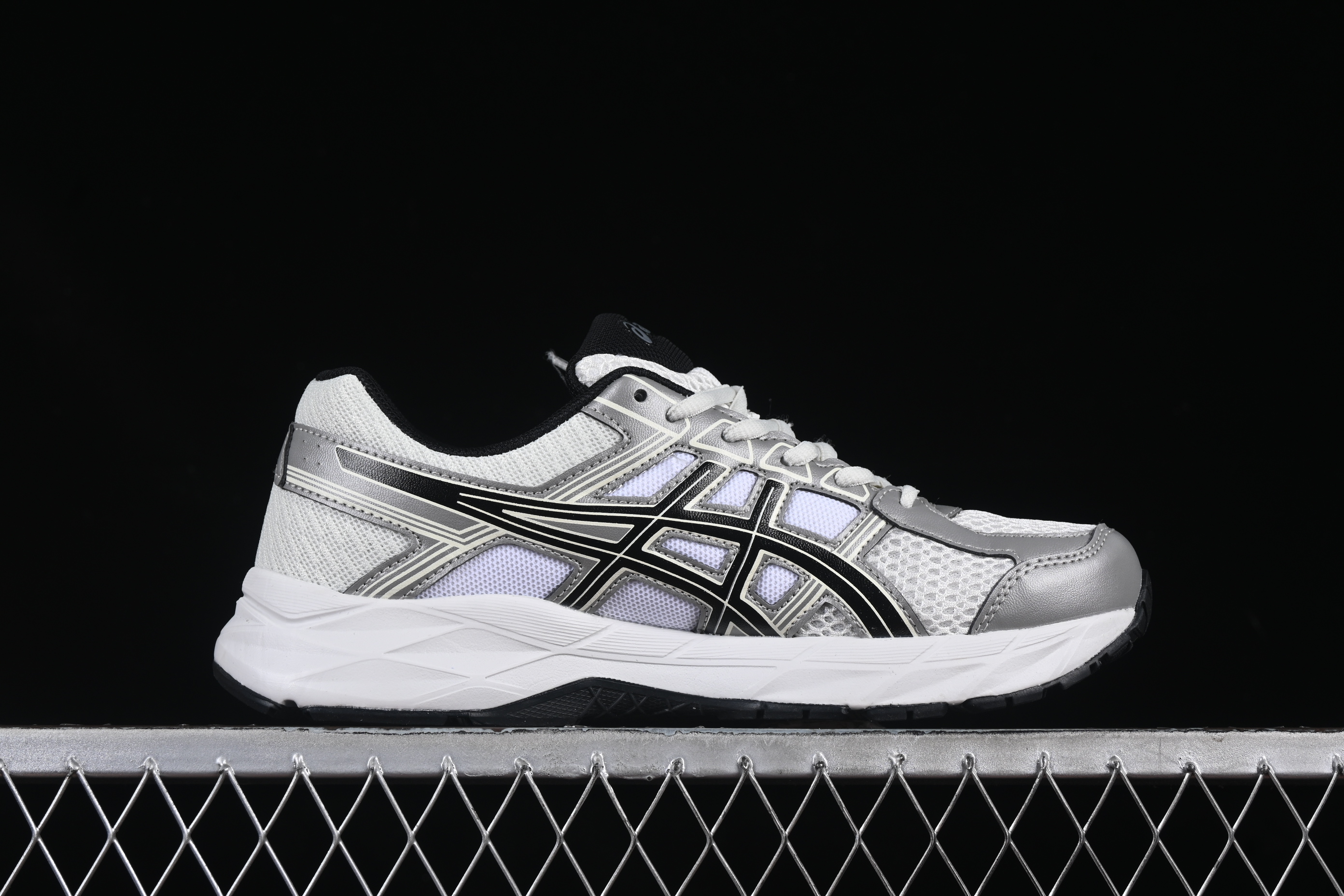 Asics Gel-Contend 4 Low-Top Breathable Running Shoes - 1011B937-103