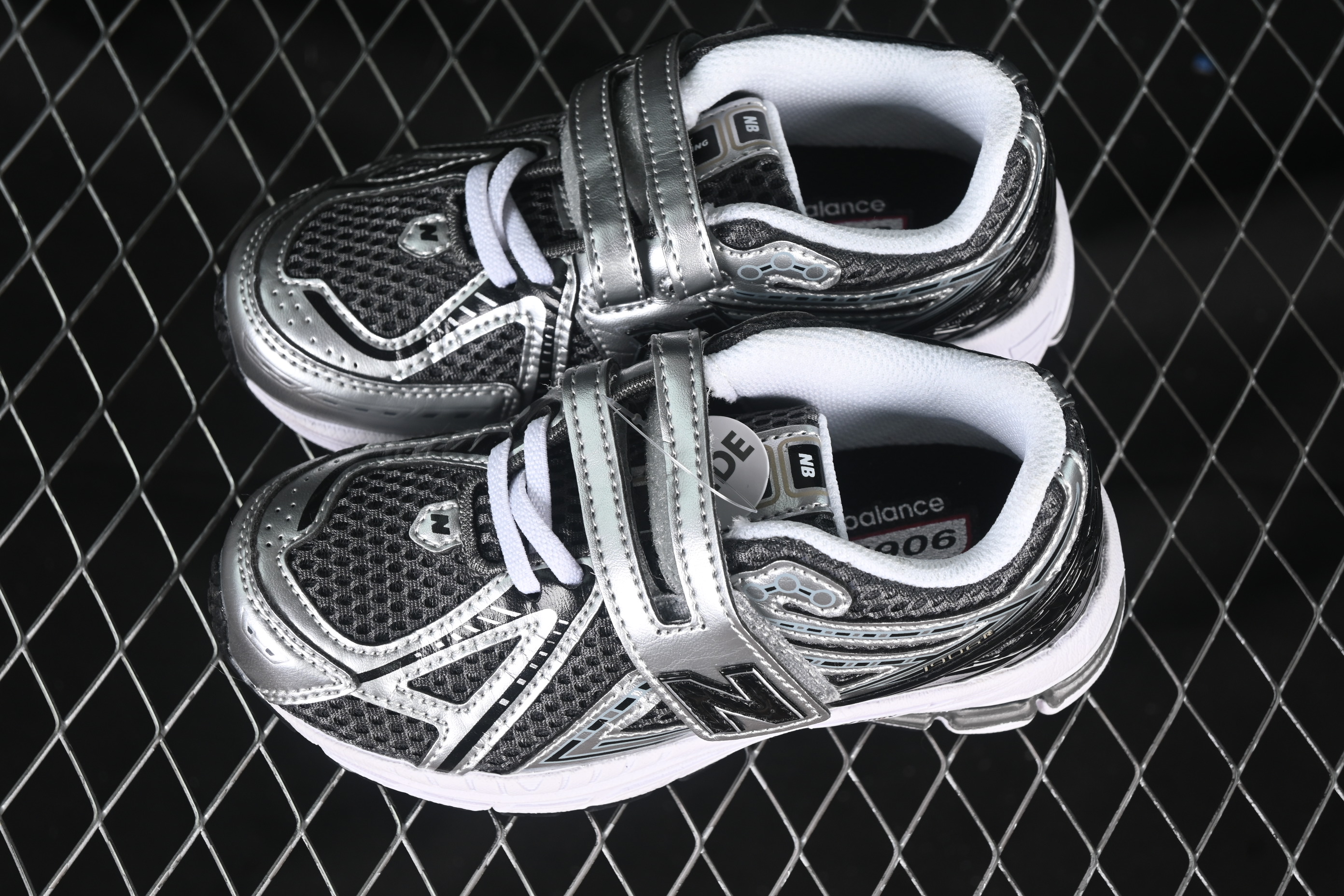 New Balance 1906R Series Kids Hook and Loop Sneakers - PV1906CG