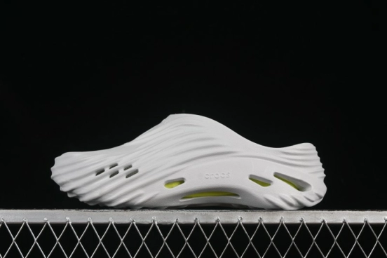 Crocs Eva Wave Casual Beach Clog Sandals - B.D4