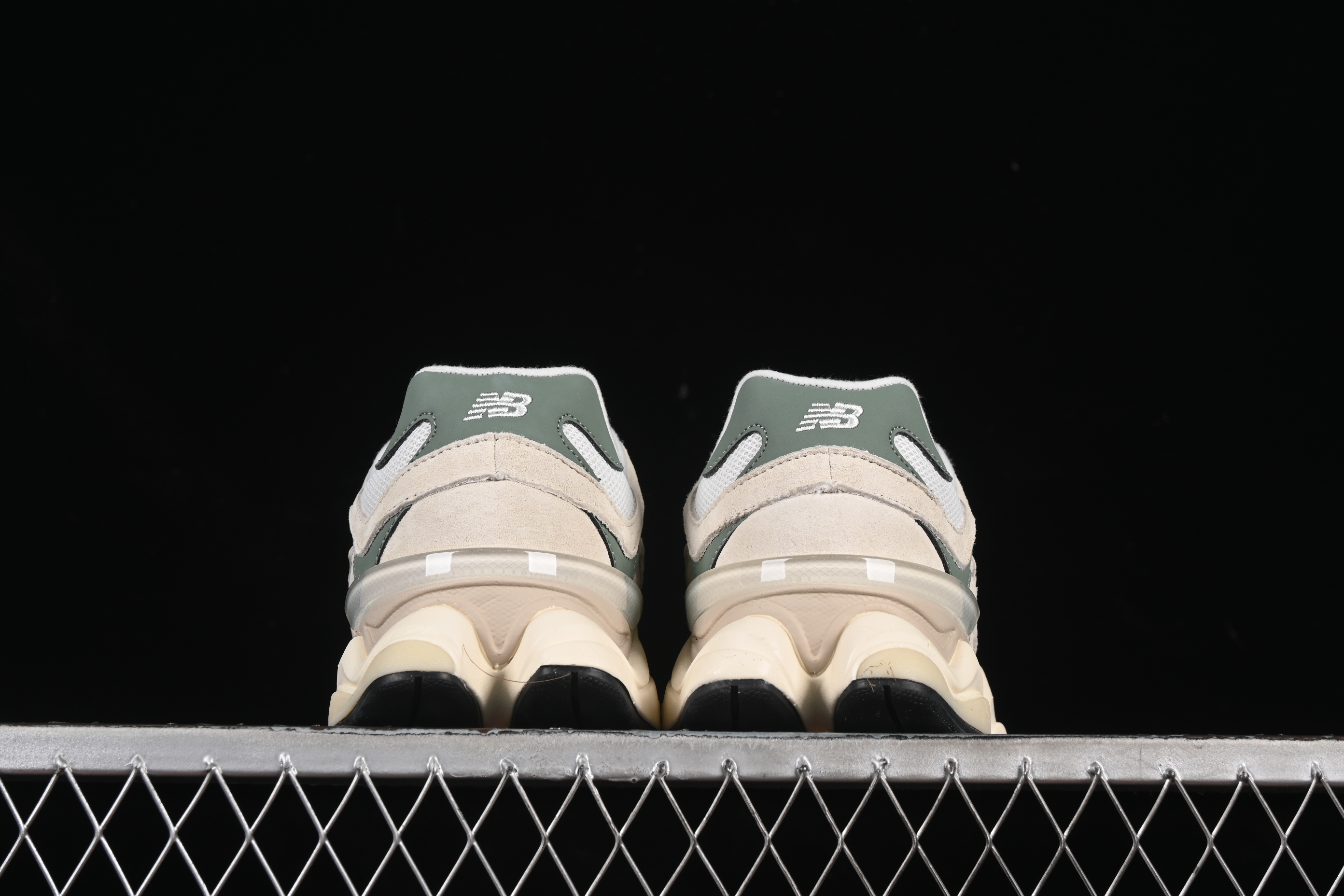 New Balance NB9060 Series Retro Casual Running Shoes with ABZORB Cushioning - U9060EEI