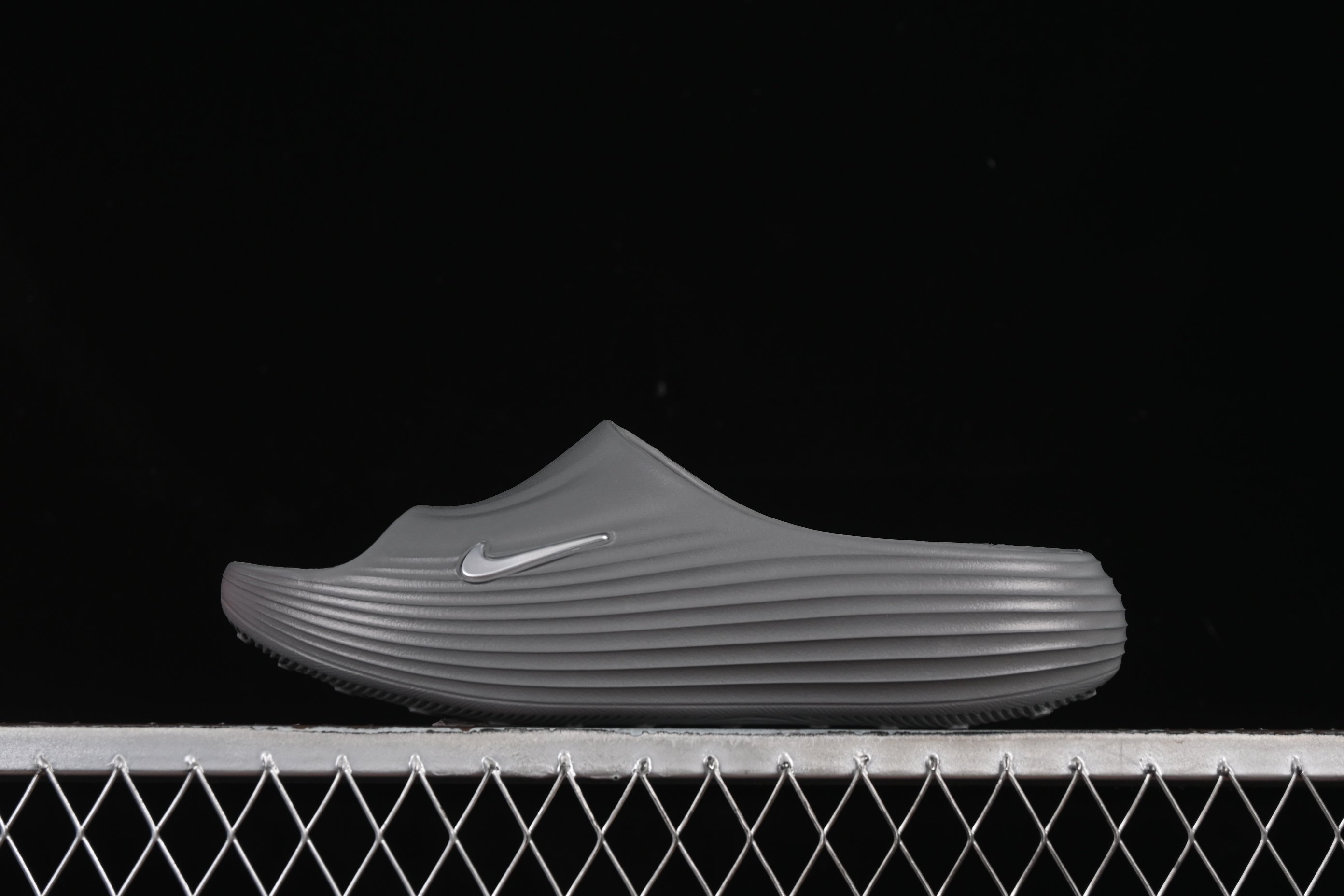 Nike ReactX Rejuven8 Slide Summer Casual Sandals with Soft ReactX Foam - HV4479-002