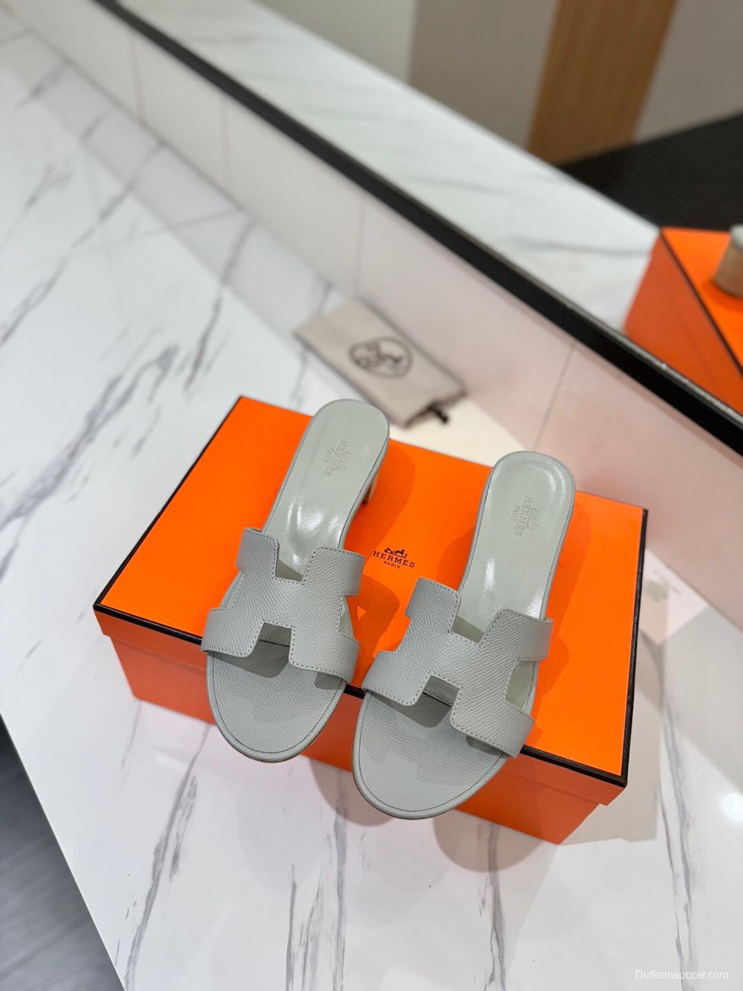 2025 Women Hermès Grey Leather Heeled Slippers