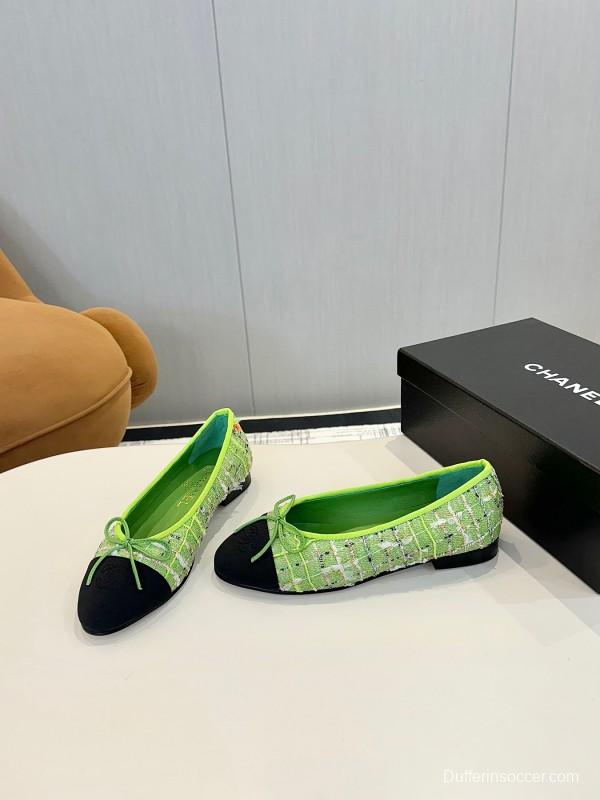 2025 Women Chanel Green Black Lambskin Ballet Flats LY00250