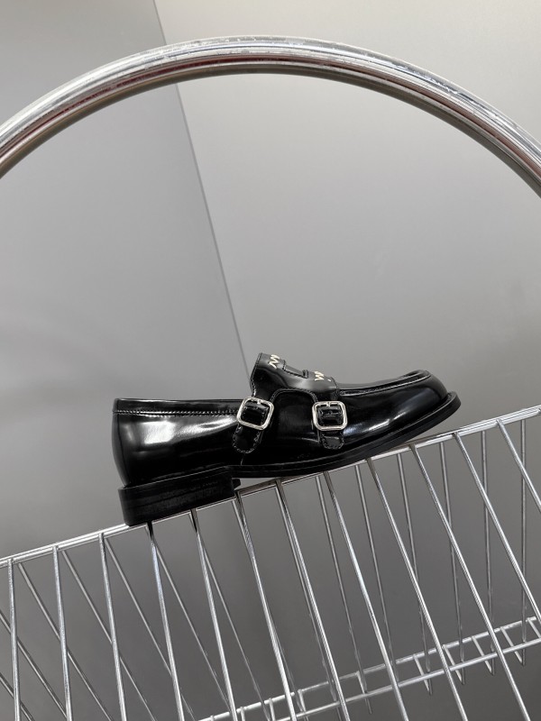 2025 Women Marni Black Leather Loafers KFY00320