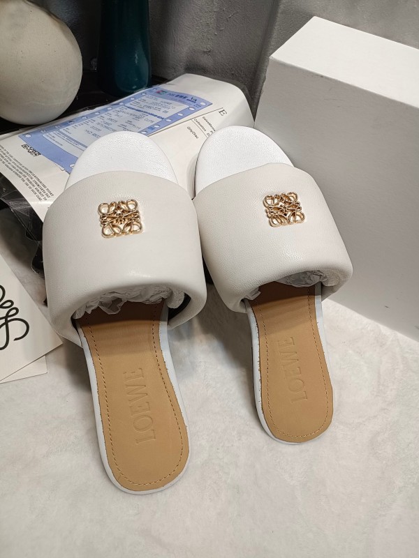2025 Women Loewe White Leather Slippers LY00260