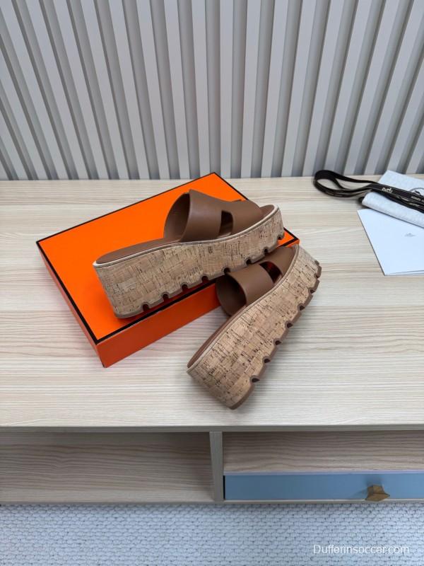 2025 Women Hermès Brown Leather Slippers KFY00280