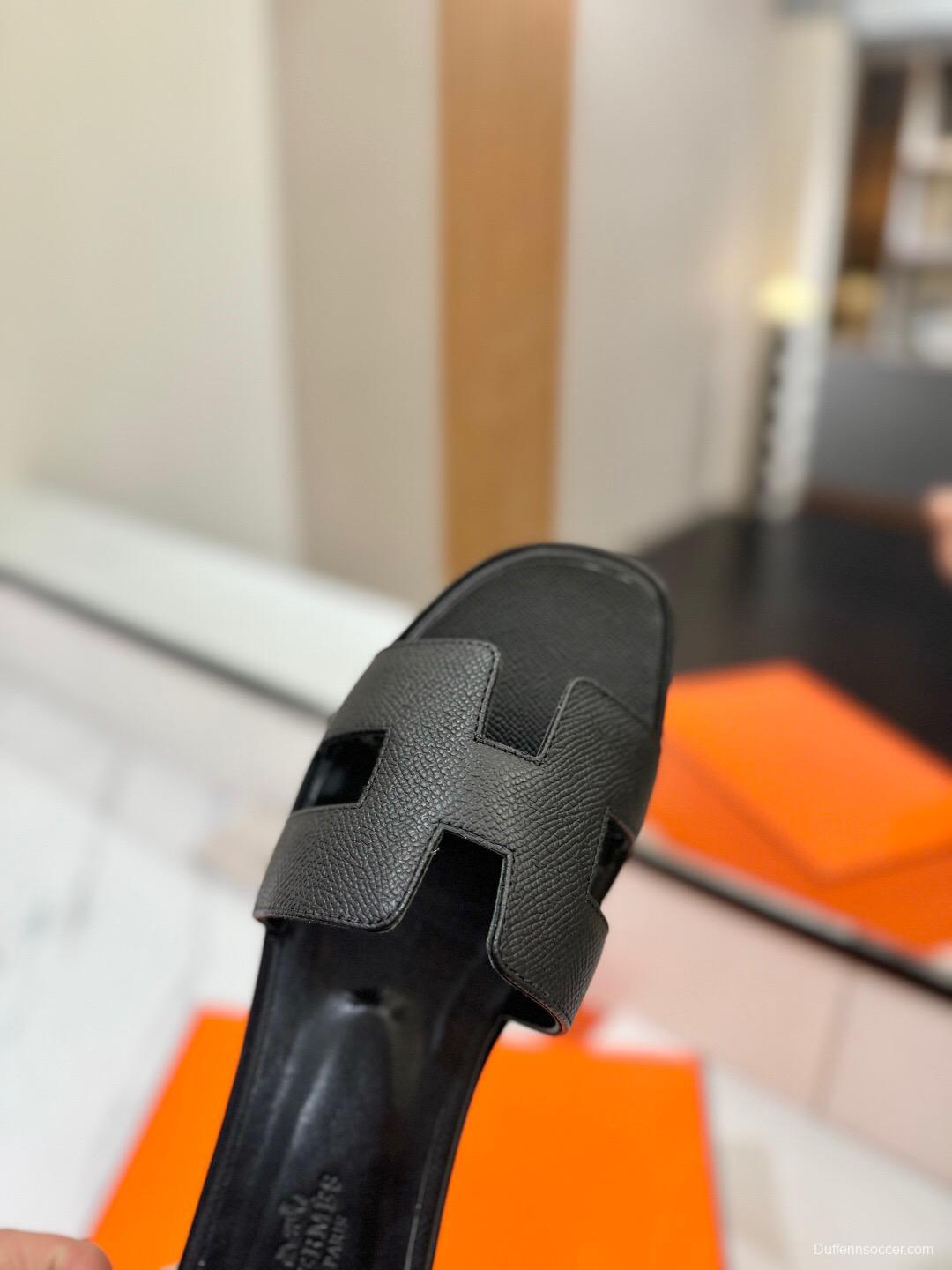 2025 Women Hermès Black Leather Slippers