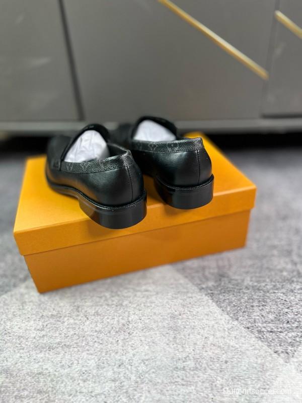 2024 Men Louis Vuitton Black Leather Formal Shoes MJ00290