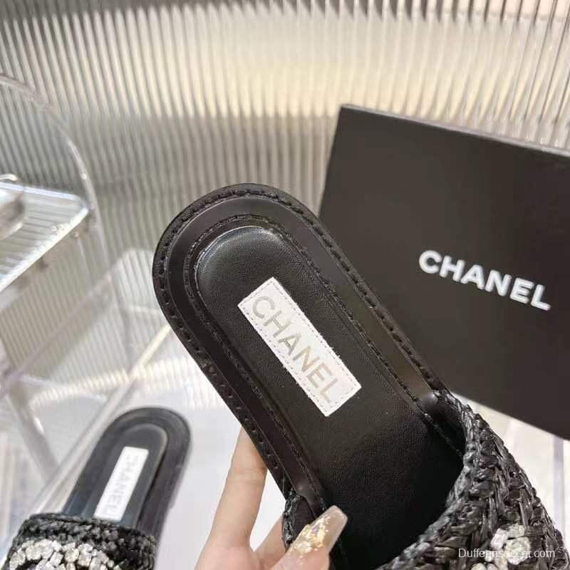 2025 Women Chanel Black Raffia Leather Slippers LY00270