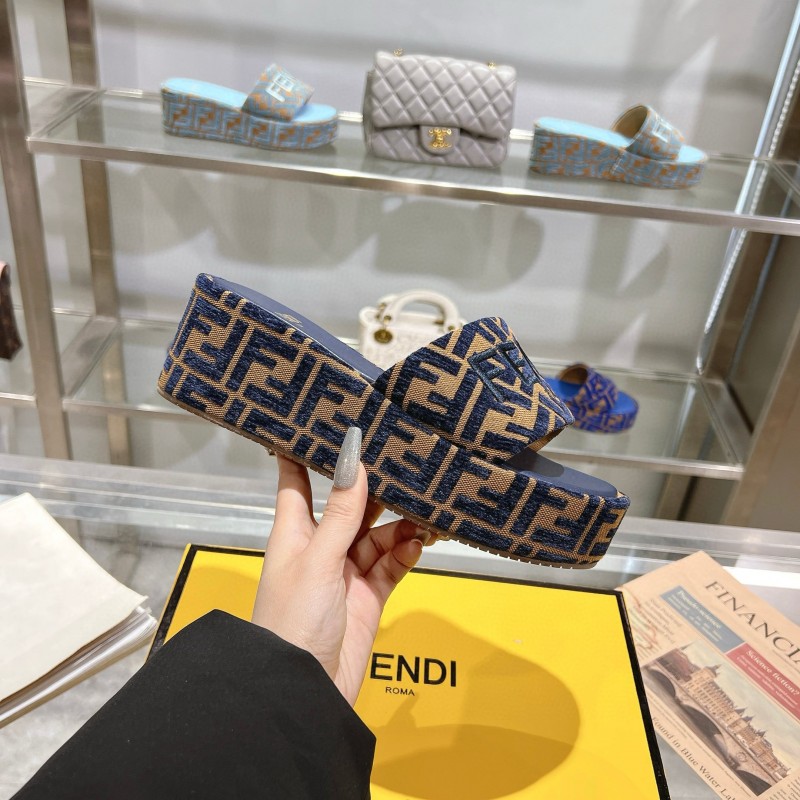 2025 Fendi Navy Beige Jacquard Fabric Platform Slippers