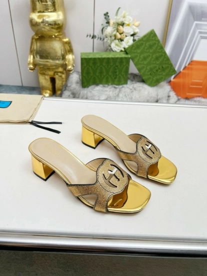 2025 Gucci Gold Leather Slippers