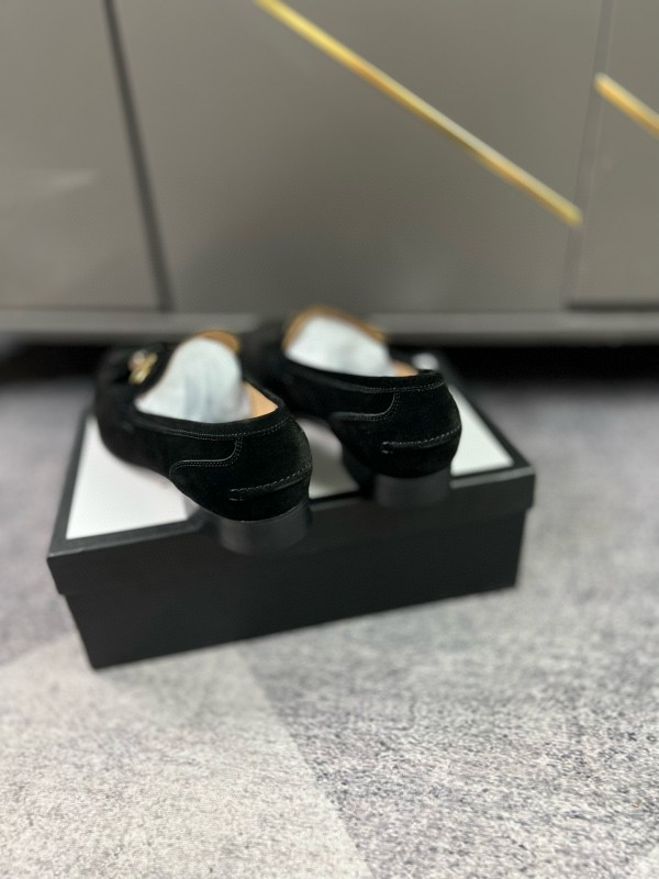 2024 Men Gucci Black Suede Leather Loafers MJ00280