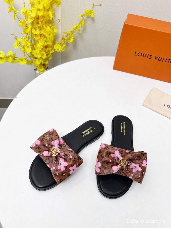 2025 Women Louis Vuitton Brown Pink Leather Slippers LY00190