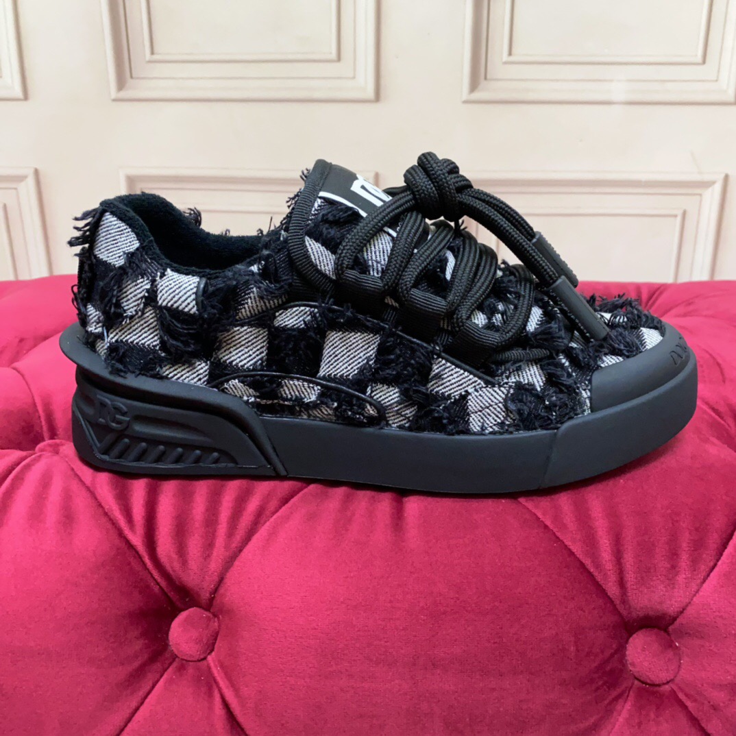 2025 Unisex Dolce & Gabbana Black White Fur Canvas Sneakers