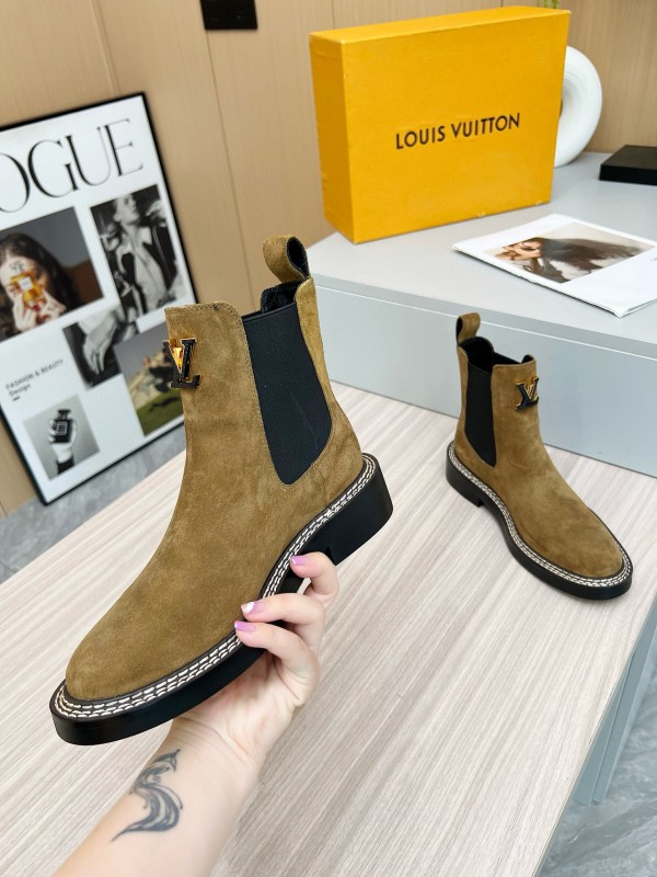 2024 Women Louis Vuitton Brown Suede Chelsea Boots MJ00340