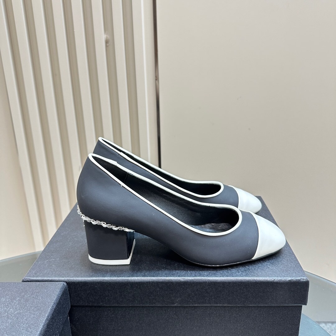 2025 Women Chanel Black White Leather Mary Jane Chain Heel KFY00290