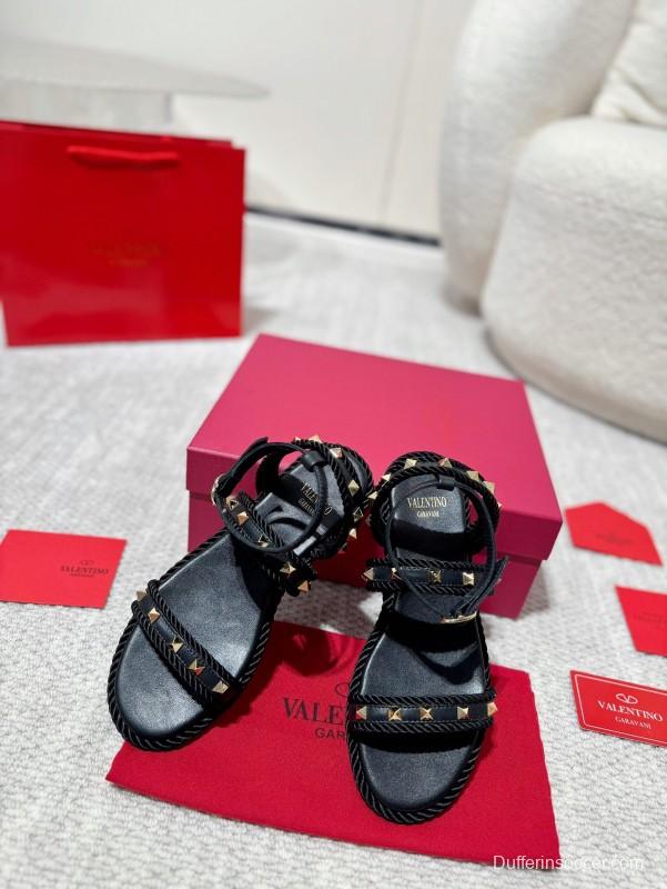 2025 Women Valentino Black Leather Sandals Studded LY00250