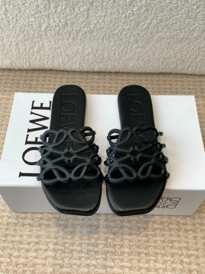 2025 Loewe Black Leather Slippers KFY00250