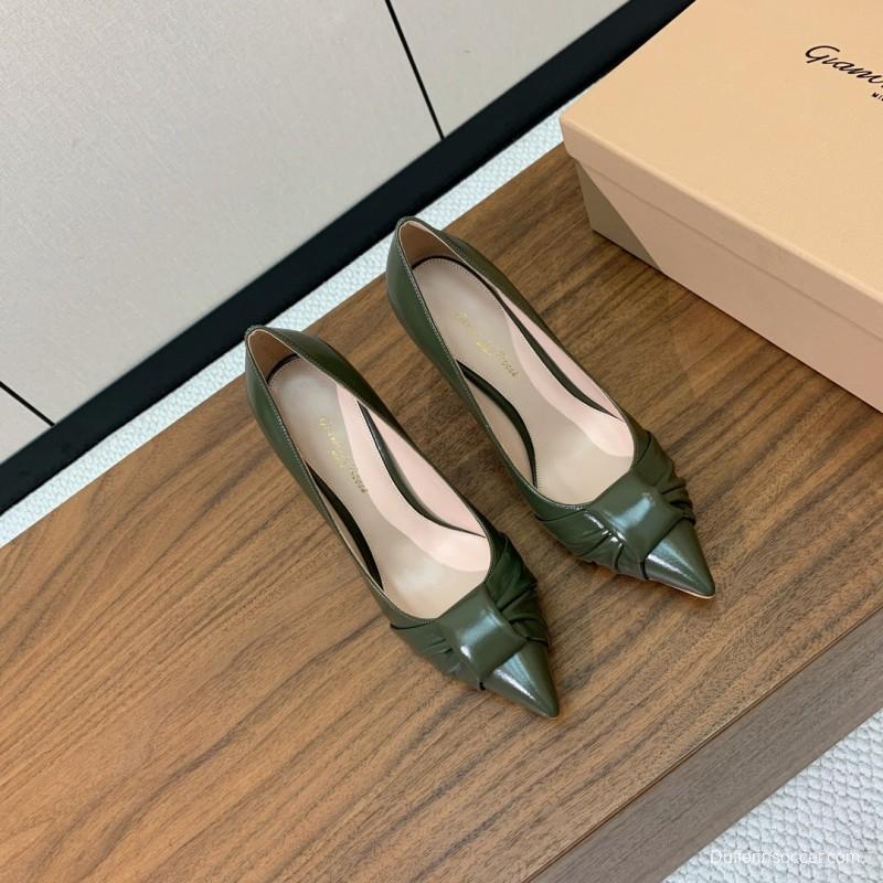 2025 Women Gianvito Rossi Green Patent Leather Pumps KFY00300