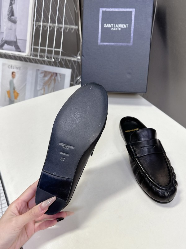 2025 Women Yves Saint Laurent Black Calfskin Loafer KFY00330