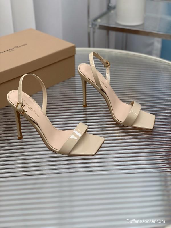 2025 Women Gianvito Rossi Beige Patent Leather Sandals