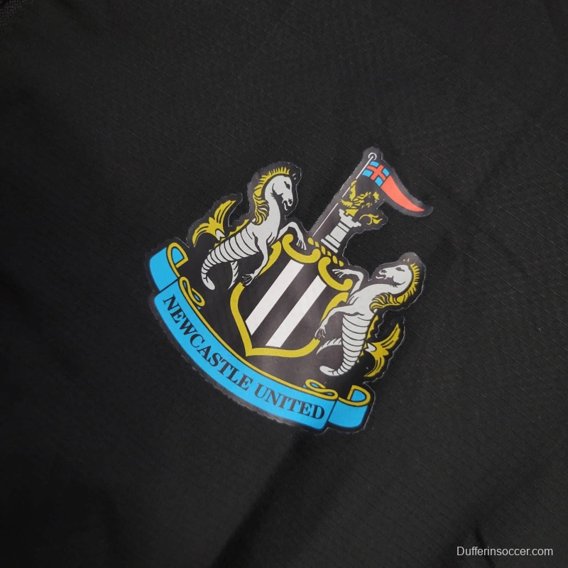 25/26 Newcastle United Jacket Black Windbreaker