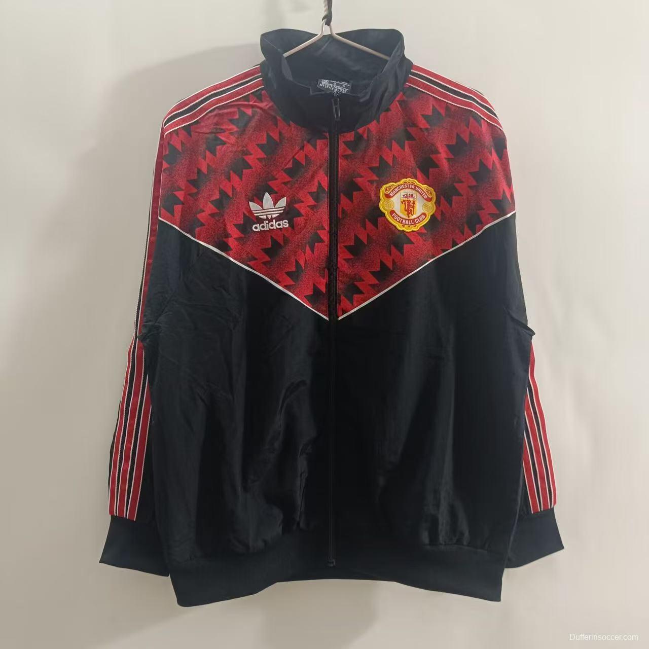 25/26 Manchester United Black with Red Zigzag Pattern Windbreaker