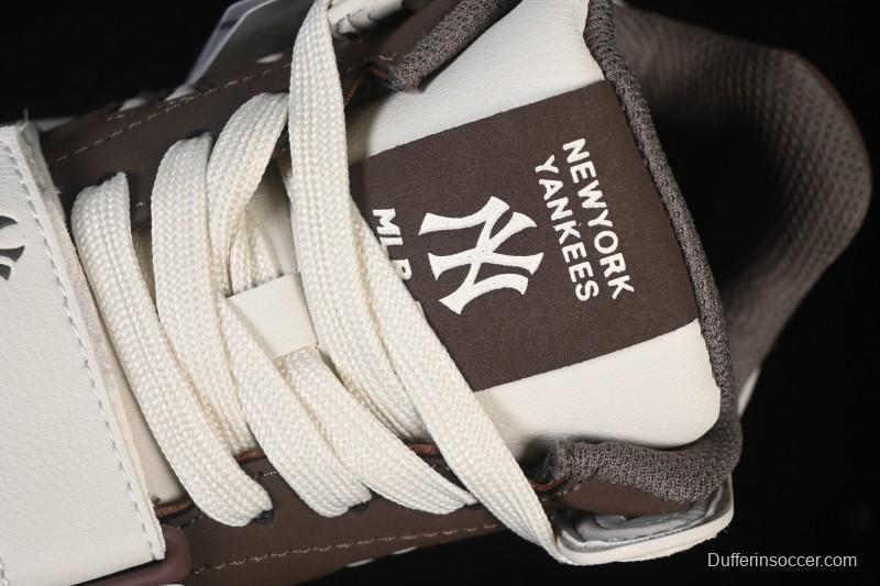 New York Yankees Chunky Liner Magic Strap Lightweight Platform Casual Sneakers - 3ASXW015N50BRS