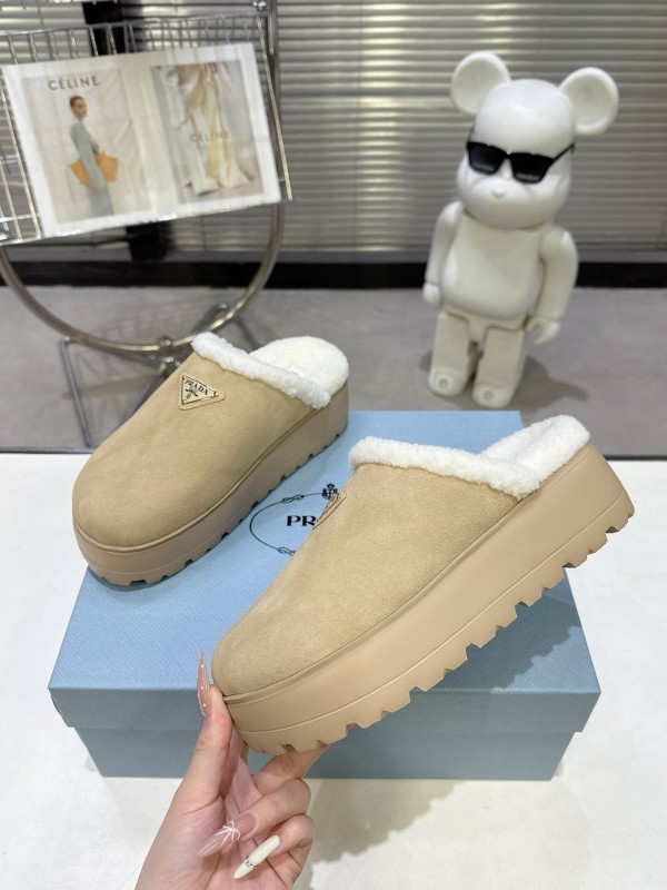 Prada 2025 SS Spring Fur Slippers with Rubber Sole - KFY00280