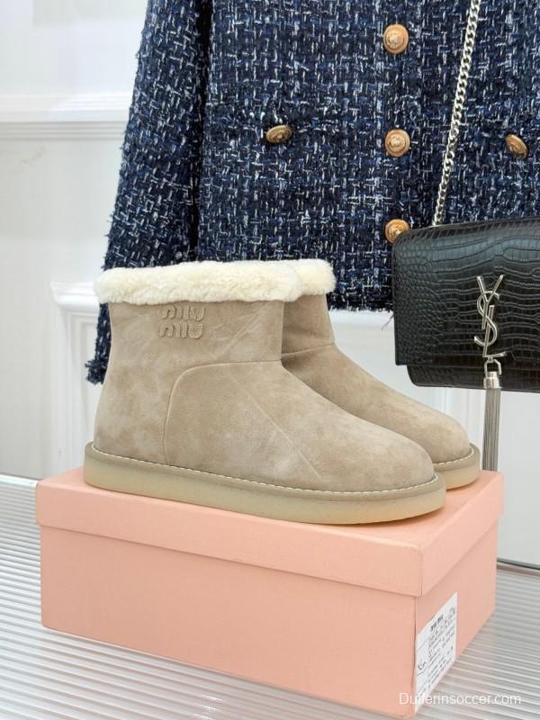 Miu Miu Retro Shearling Platform Snow Boots - KFY00300