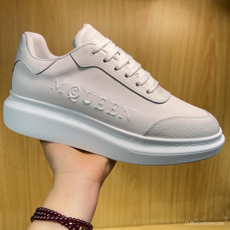 Alexander McQueen Spring 2025 Collection Platform Sneakers with Thick Sole Design - AS00320
